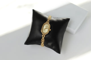 Vintage Gold Minimalist Watch